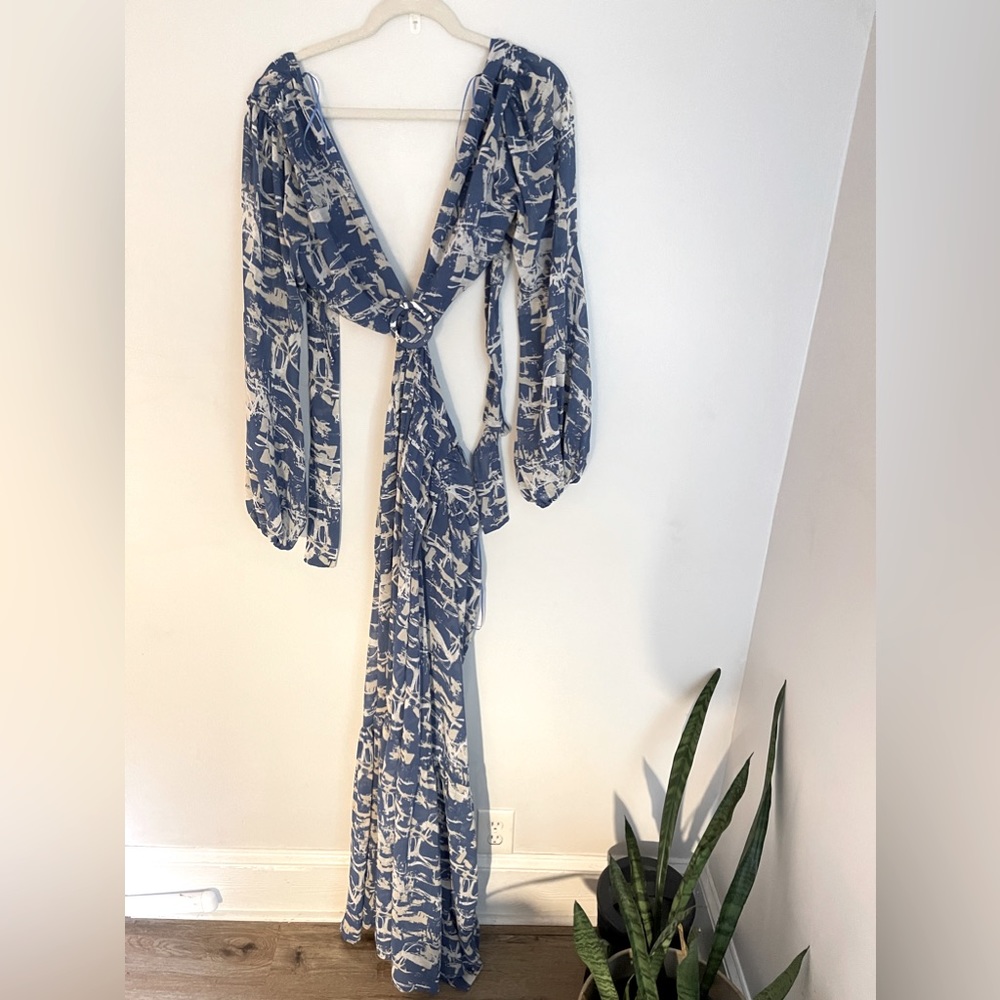 Bold Print Cut Out Flowy Maxi Dress